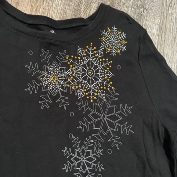 Closet Clearance Festive Long Sleeve T-Shirt - Picture 2 of 6
